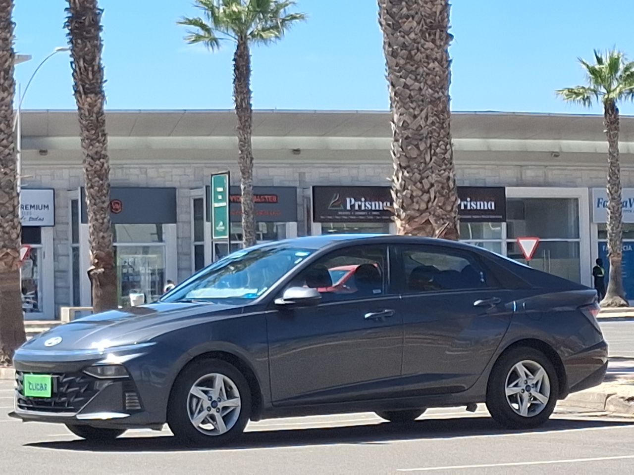 HYUNDAI - 3