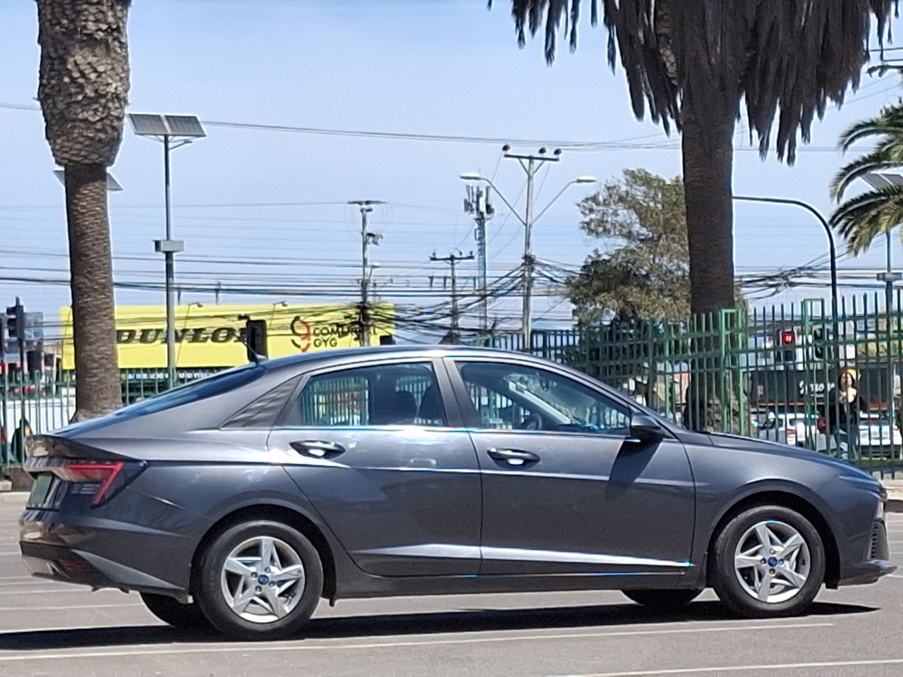 HYUNDAI - 7