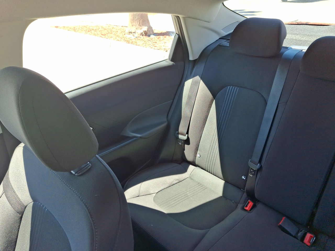 HYUNDAI - 12