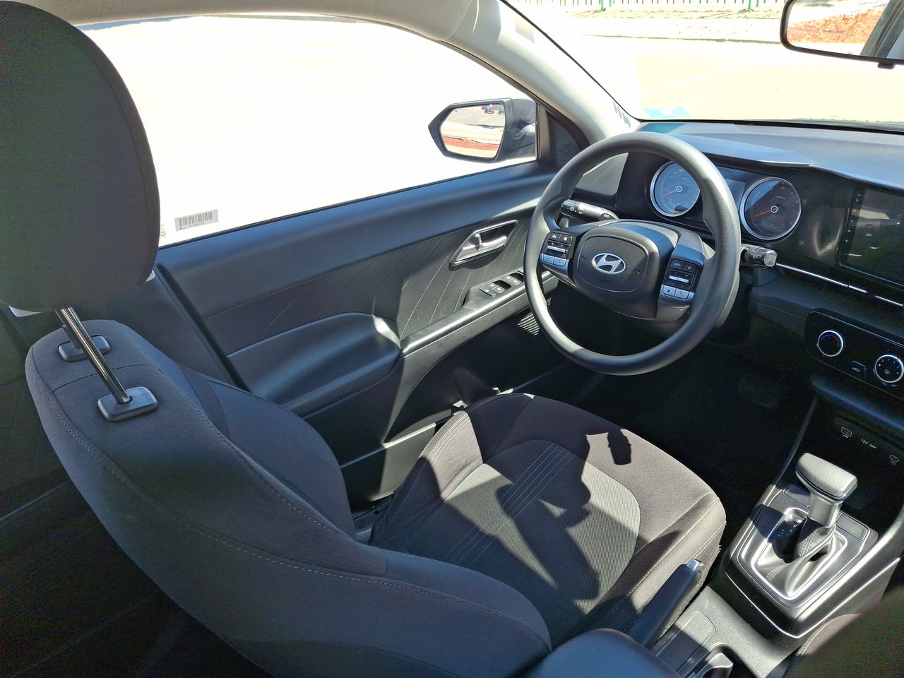 HYUNDAI - 16