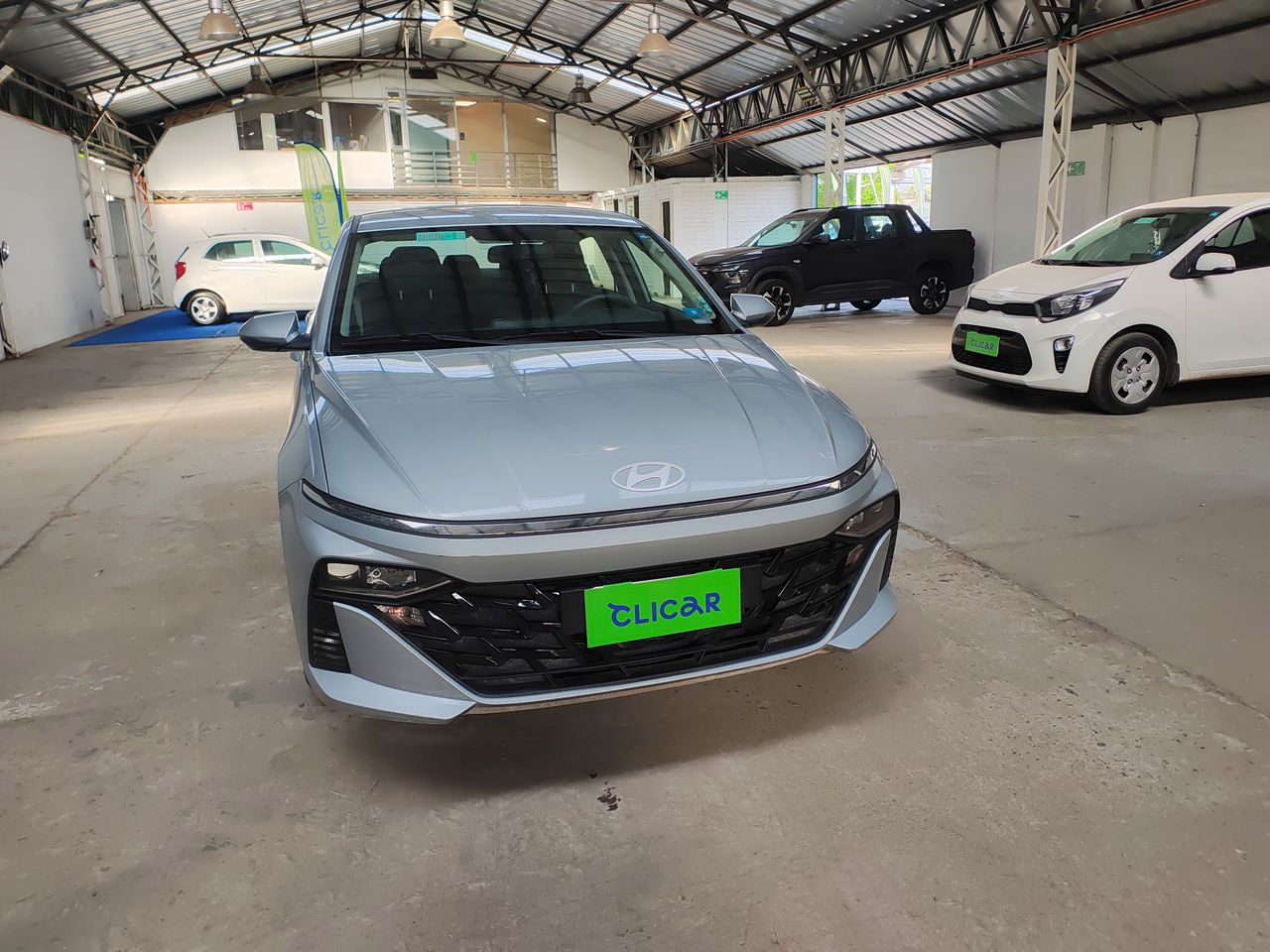 HYUNDAI - 2
