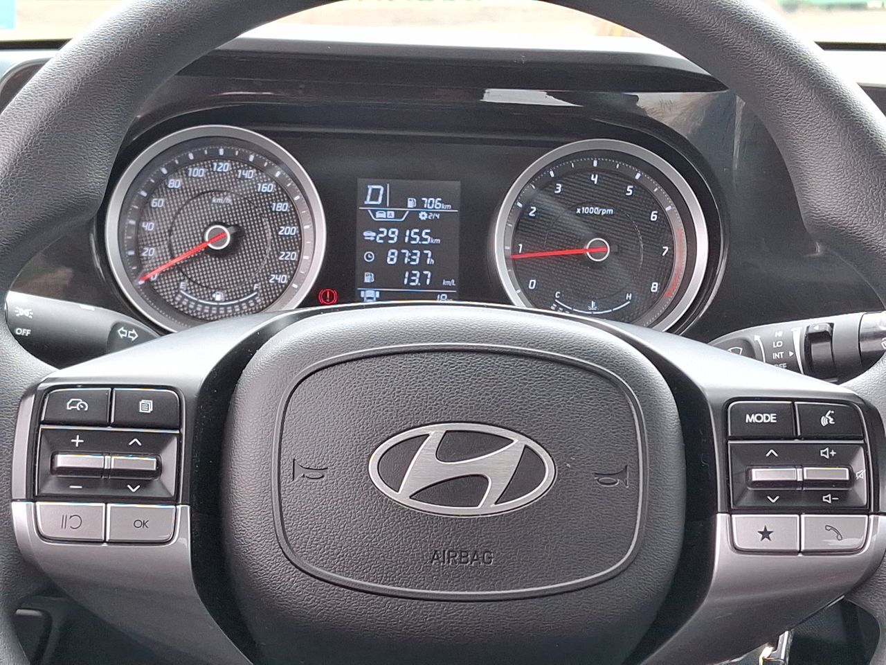 HYUNDAI - 26