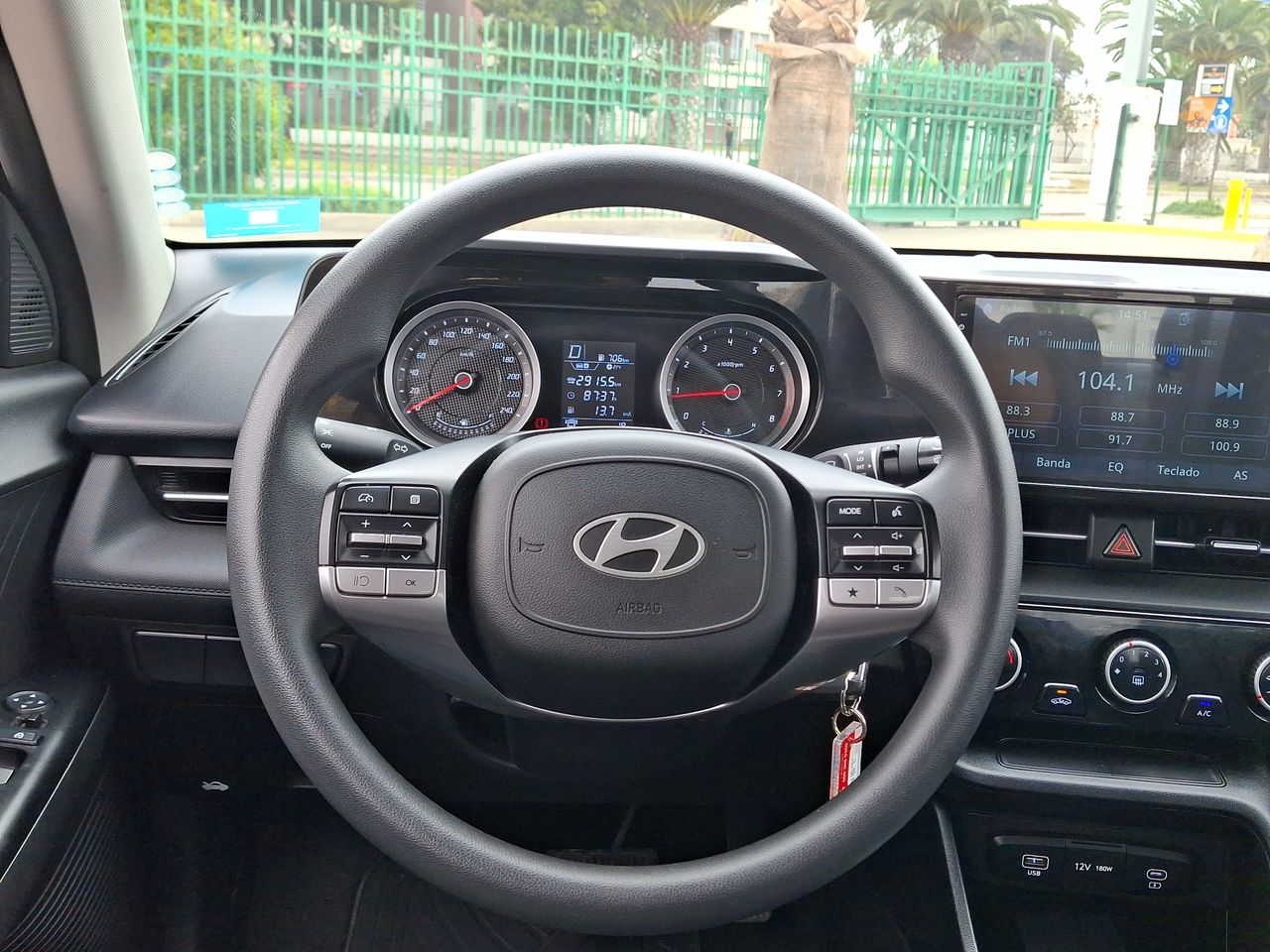 HYUNDAI - 25