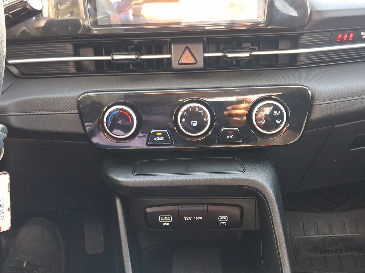 HYUNDAI - 29