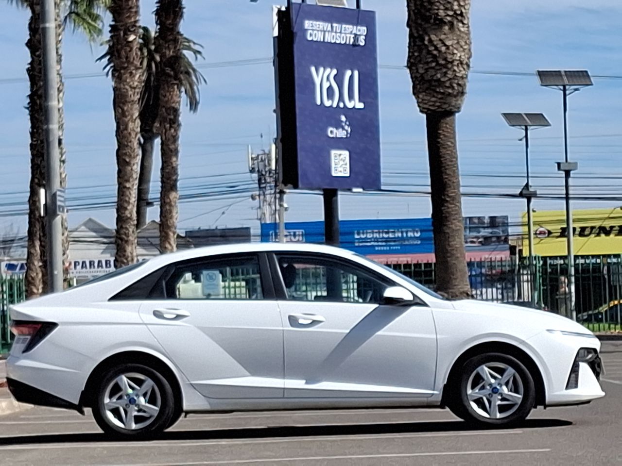 HYUNDAI - 8