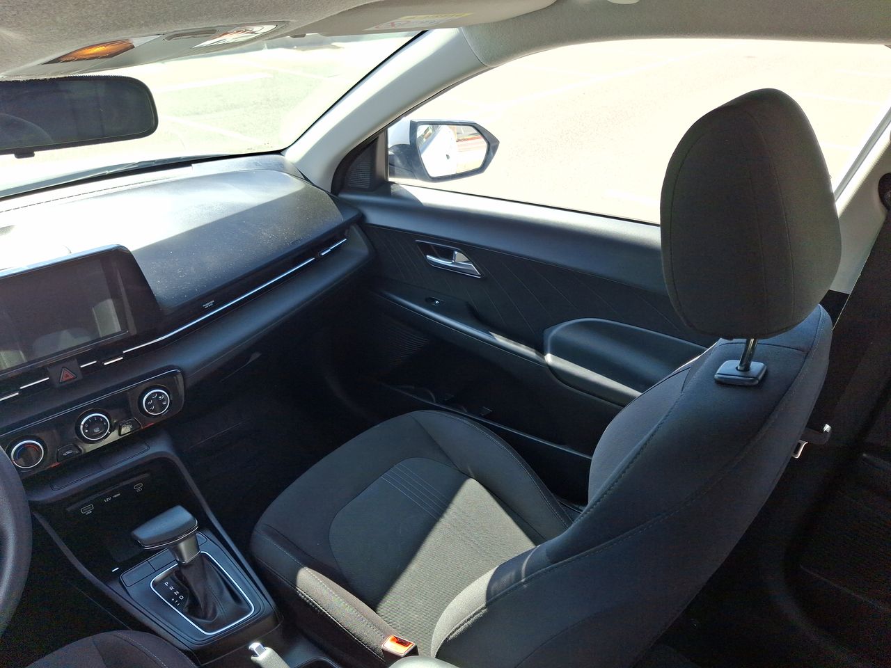 HYUNDAI - 10