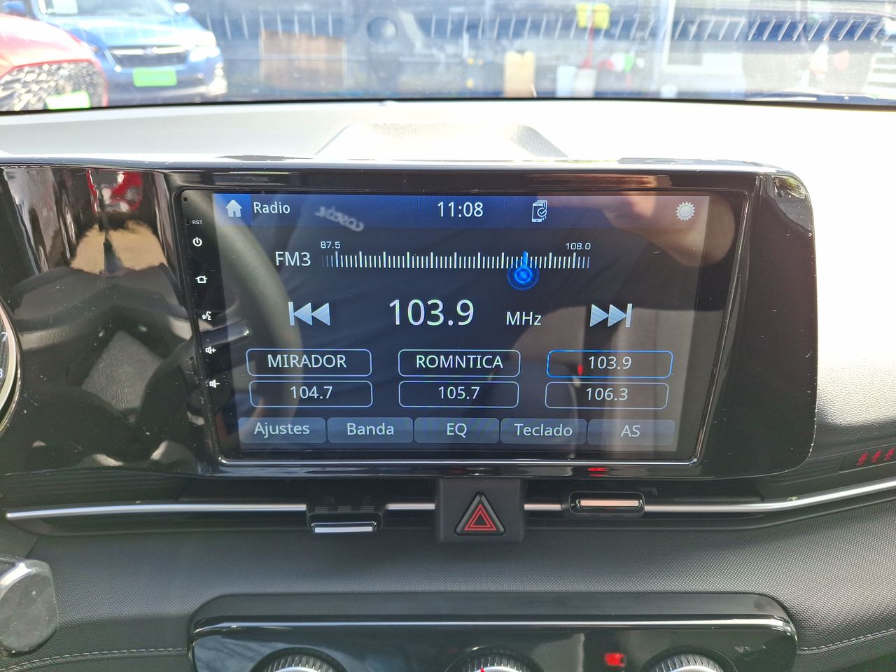 HYUNDAI - 27