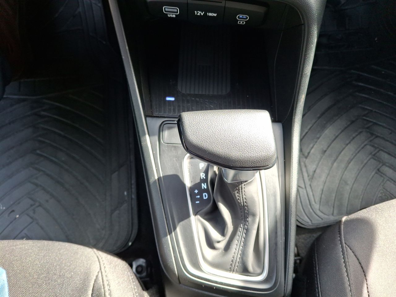 HYUNDAI - 30