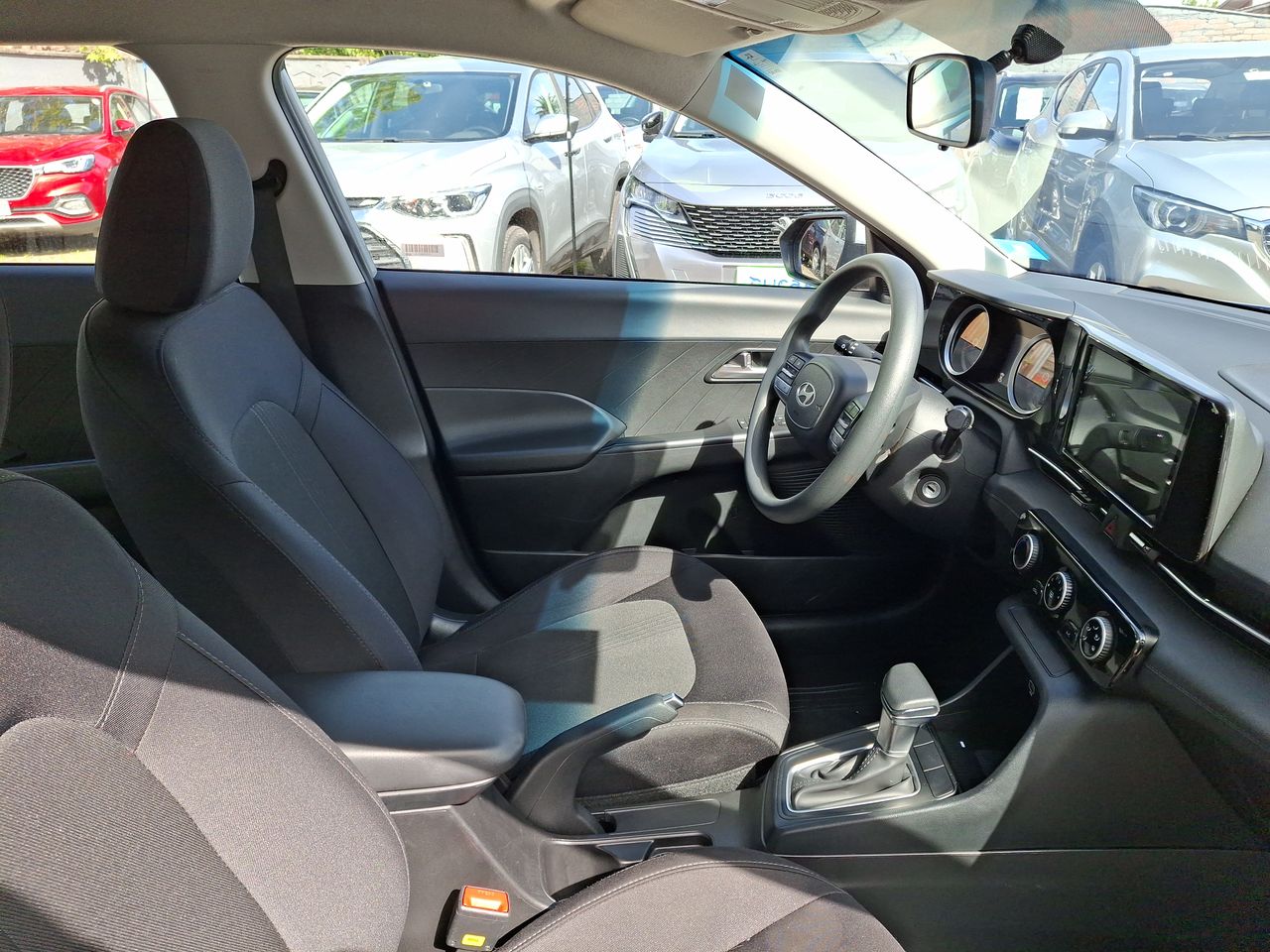 HYUNDAI - 16