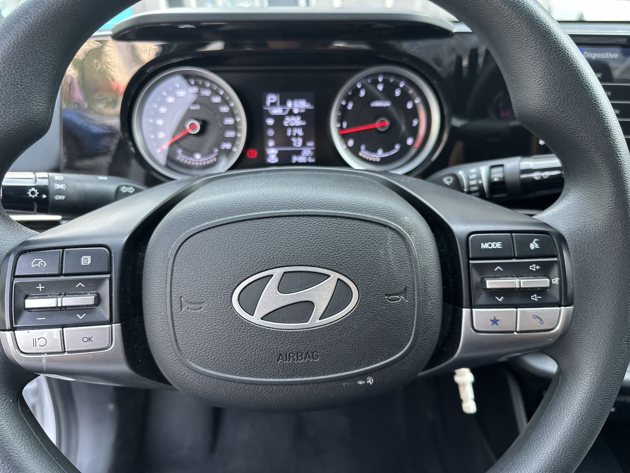 HYUNDAI - 25