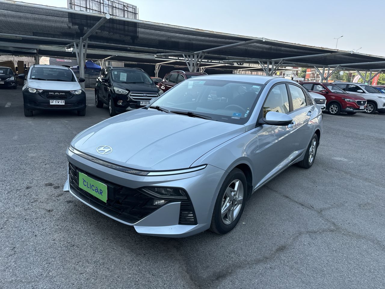 HYUNDAI - 4