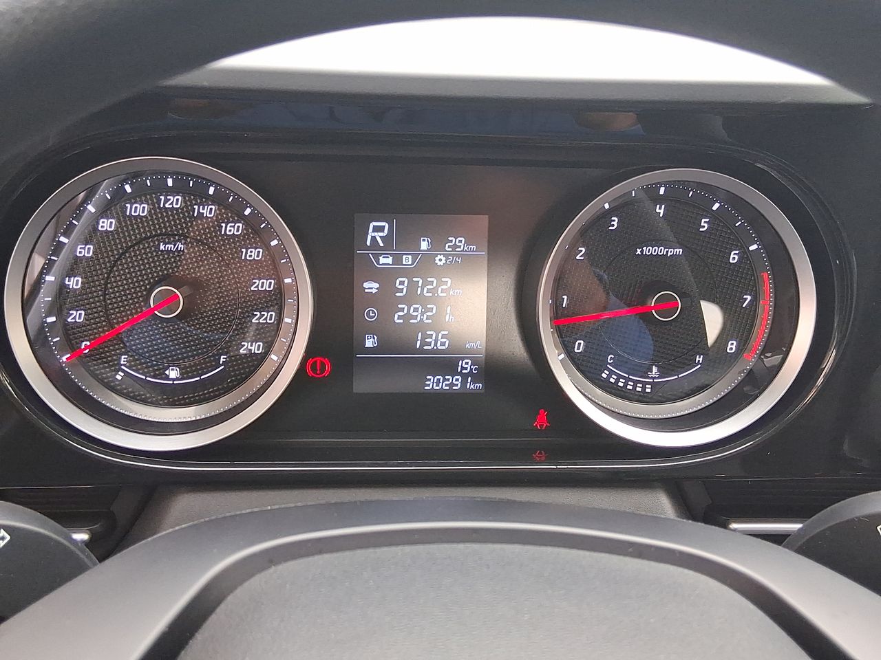 HYUNDAI - 24