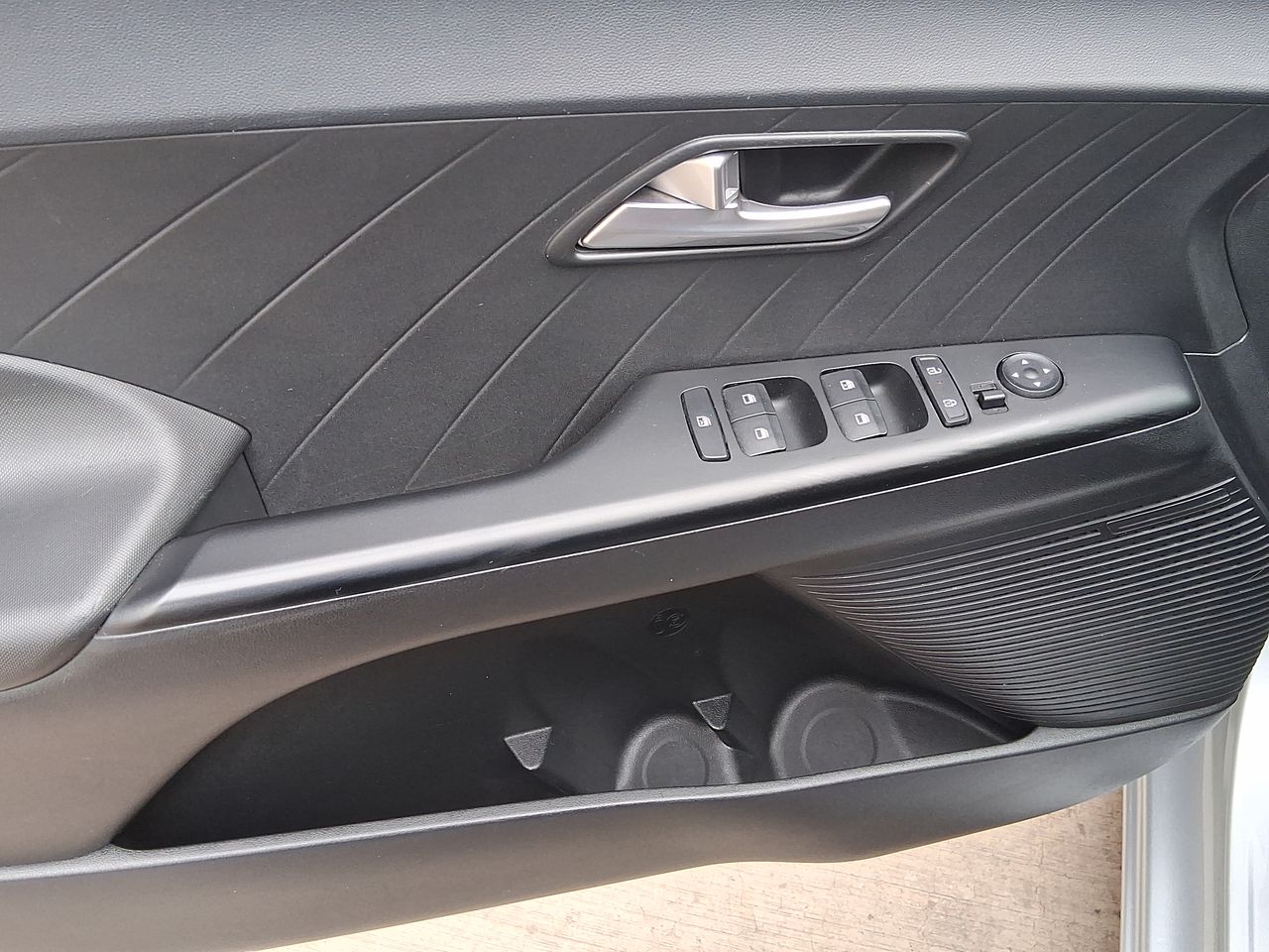 HYUNDAI - 19