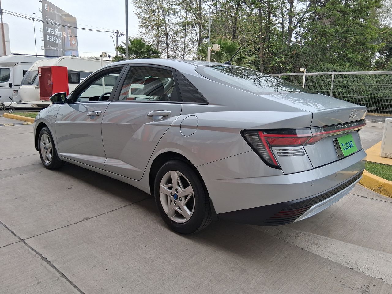 HYUNDAI - 4