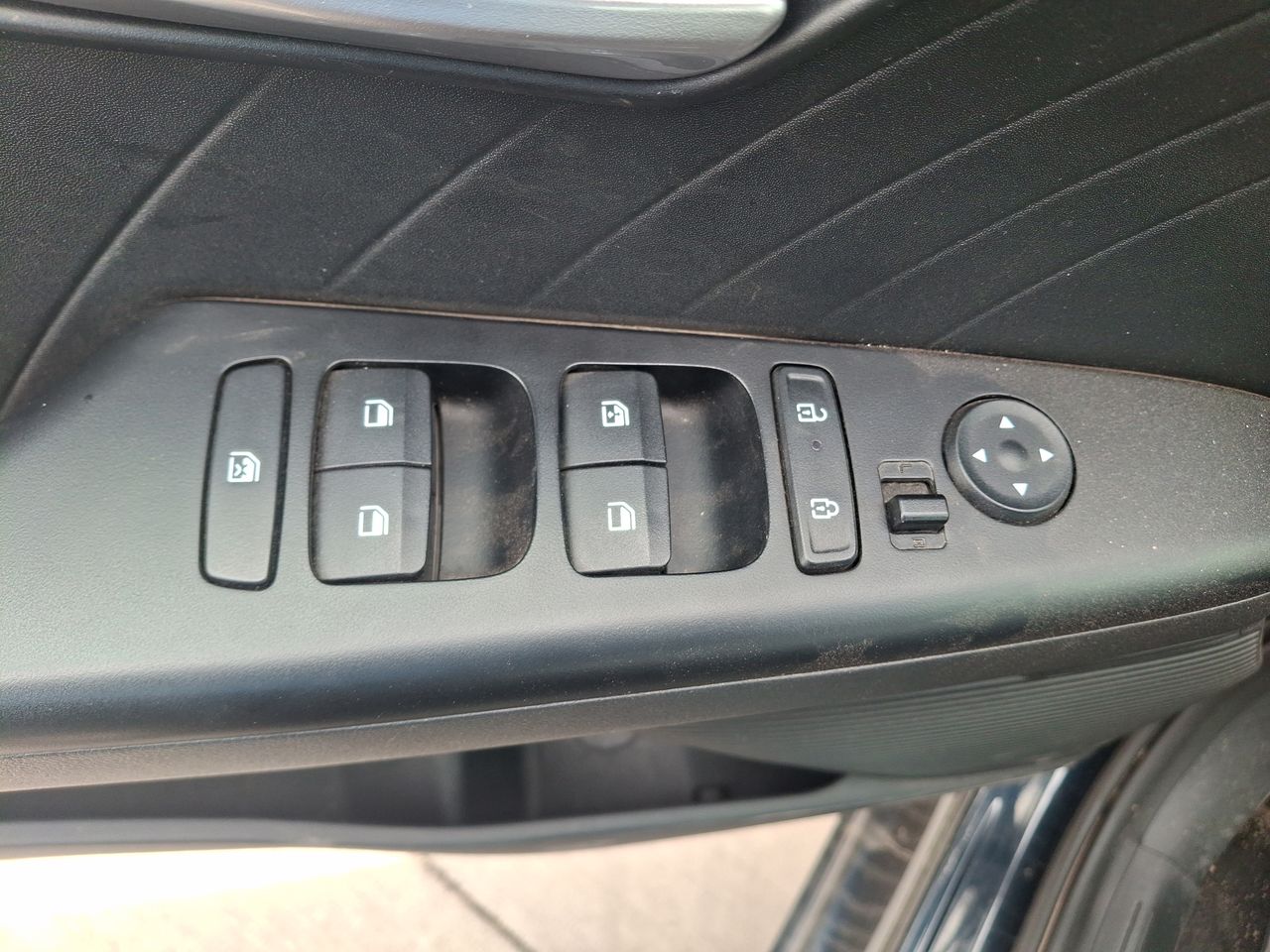 HYUNDAI - 21