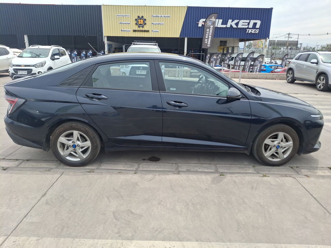 HYUNDAI - 8