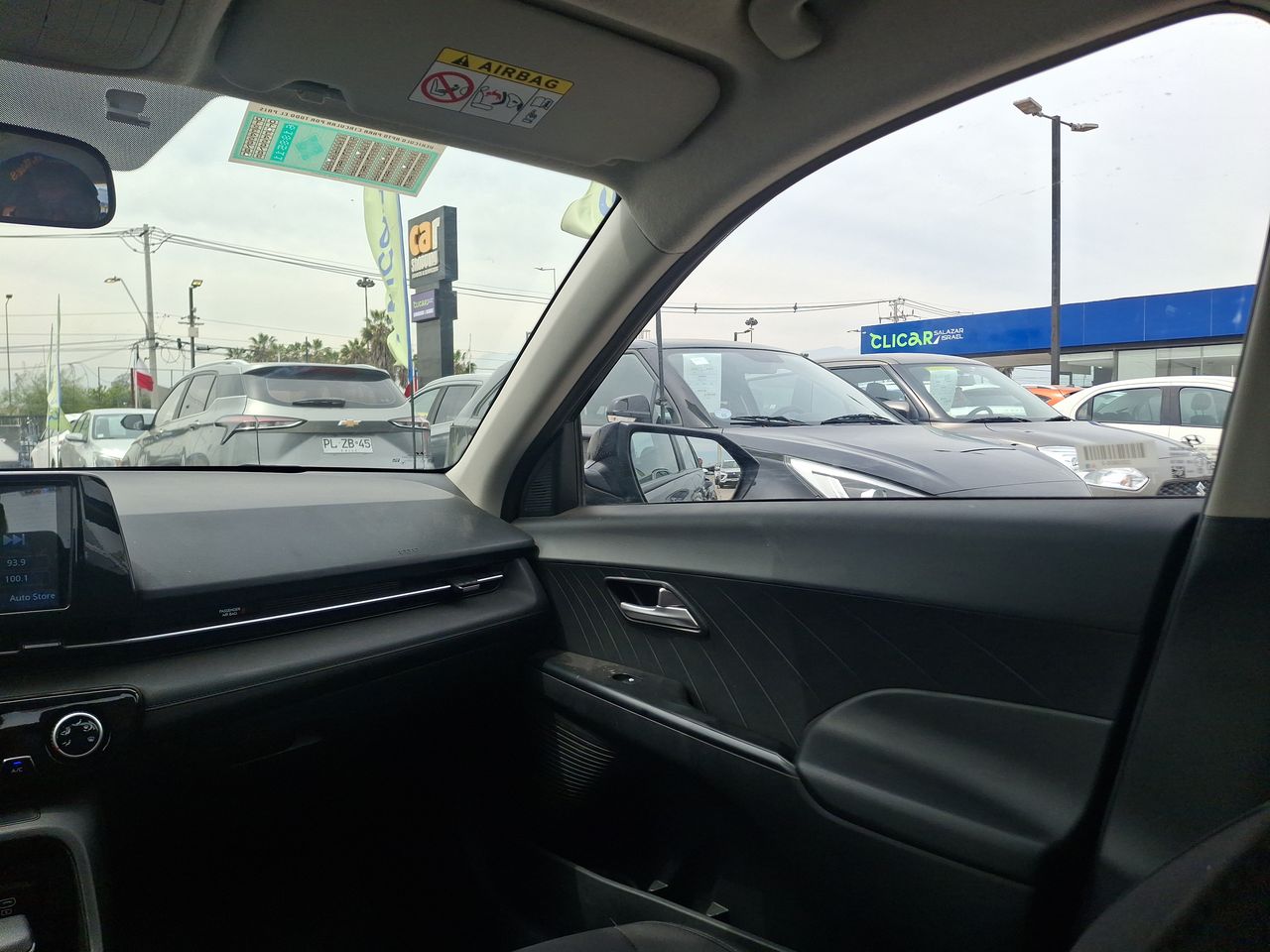 HYUNDAI - 10