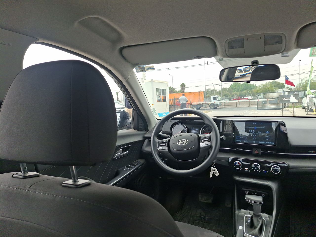 HYUNDAI - 16