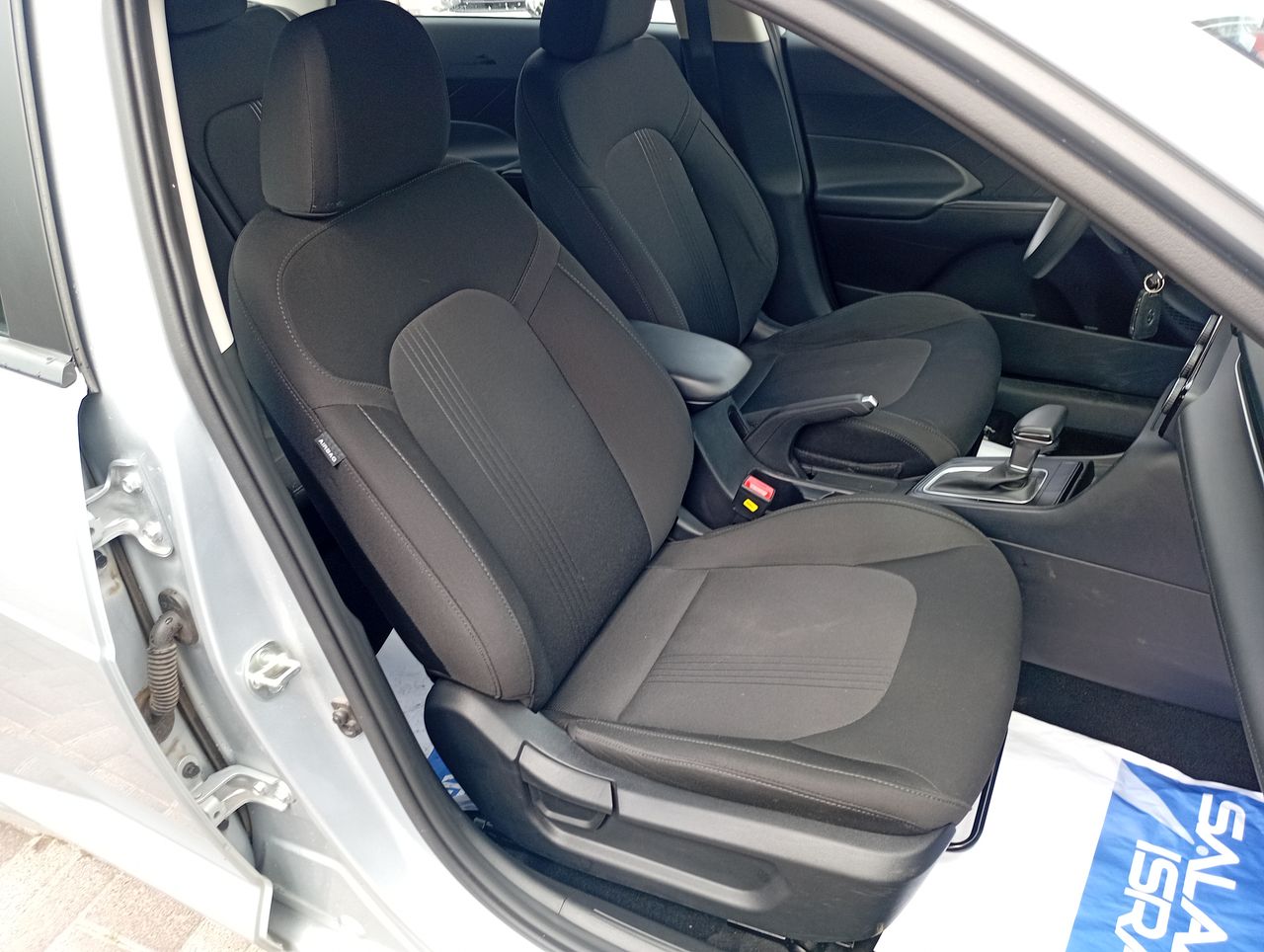 HYUNDAI - 31