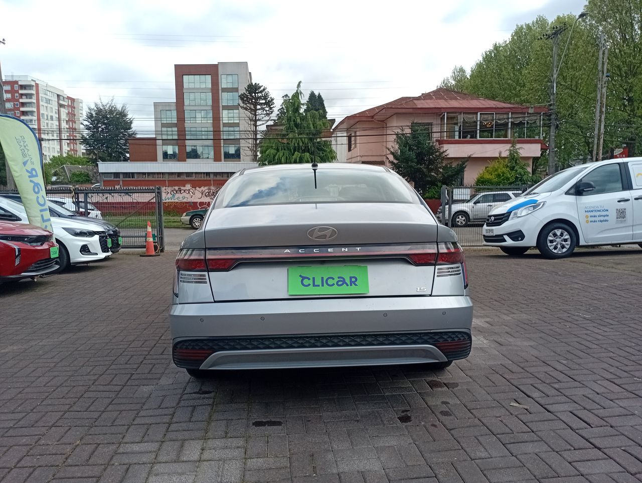 HYUNDAI - 6
