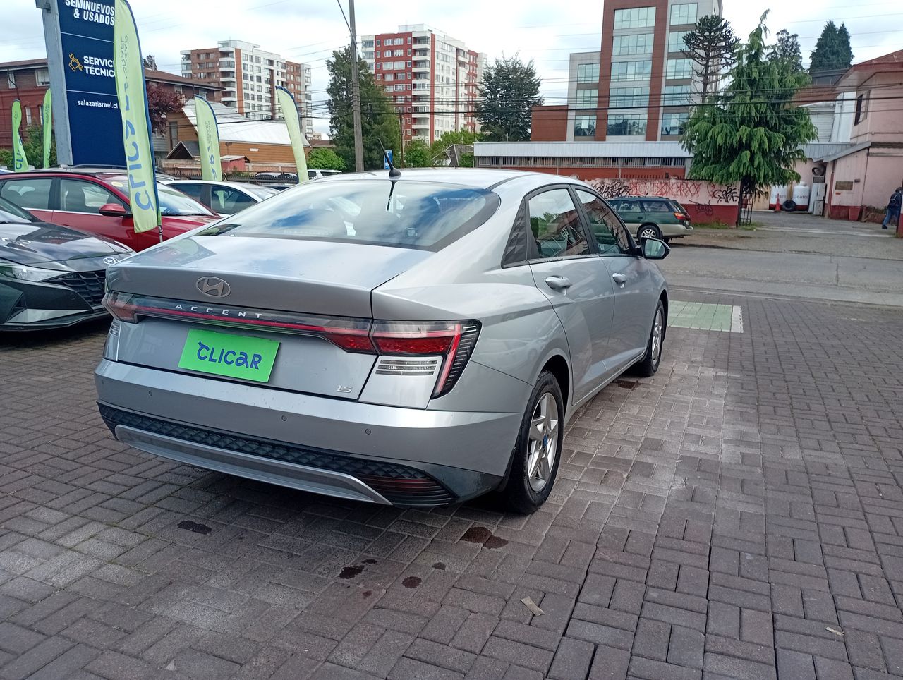 HYUNDAI - 7