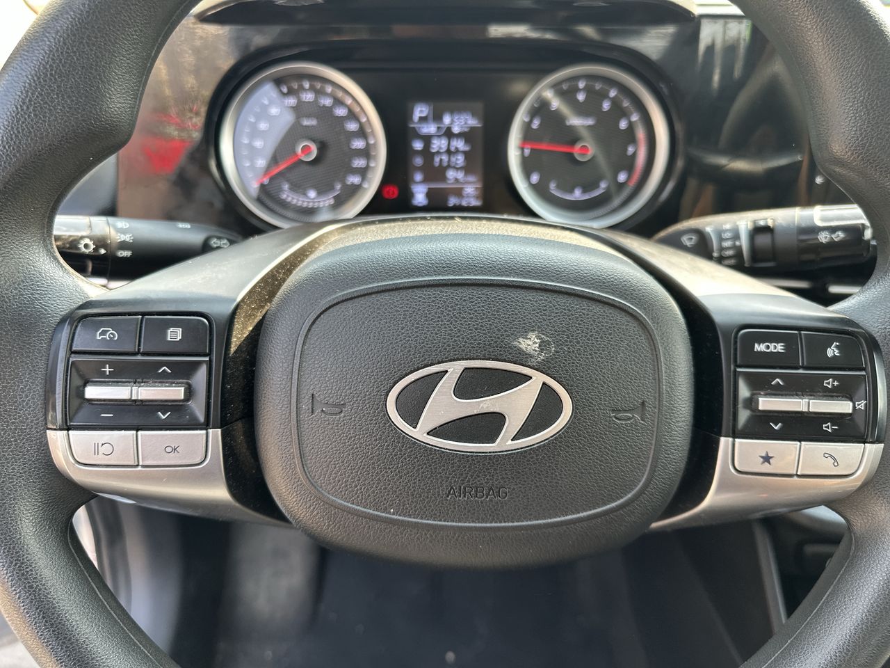 HYUNDAI - 26