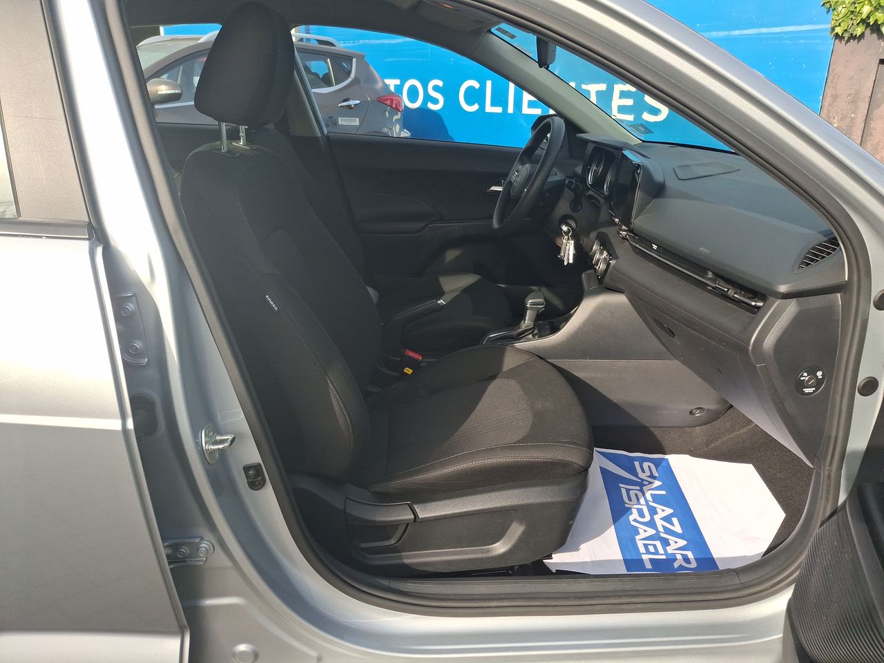 HYUNDAI - 32