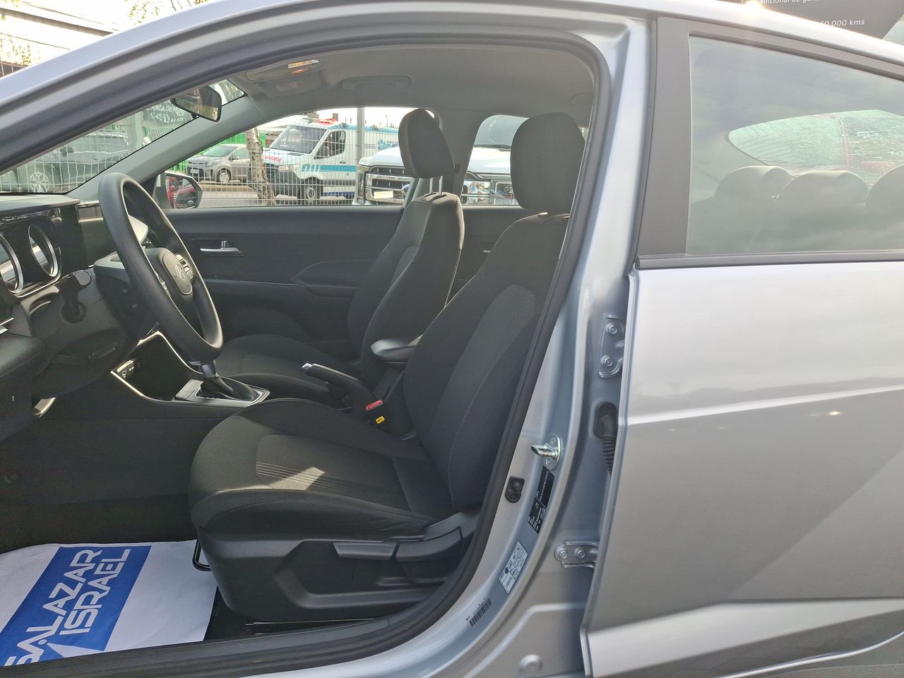 HYUNDAI - 23