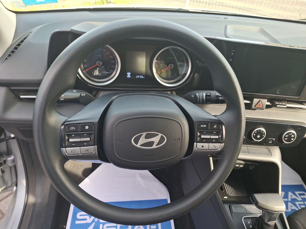 HYUNDAI - 24