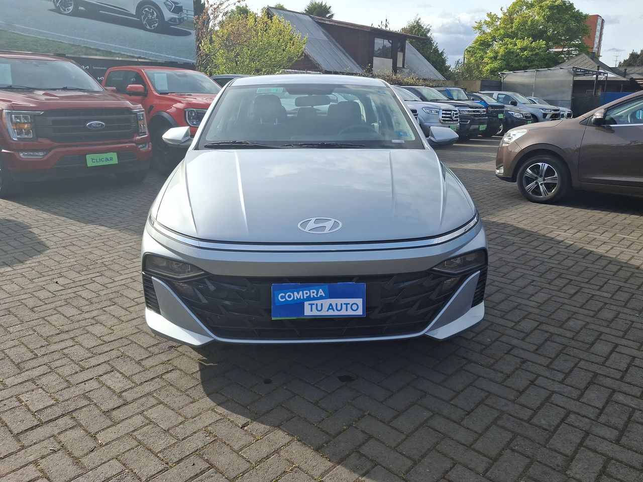 HYUNDAI - 2