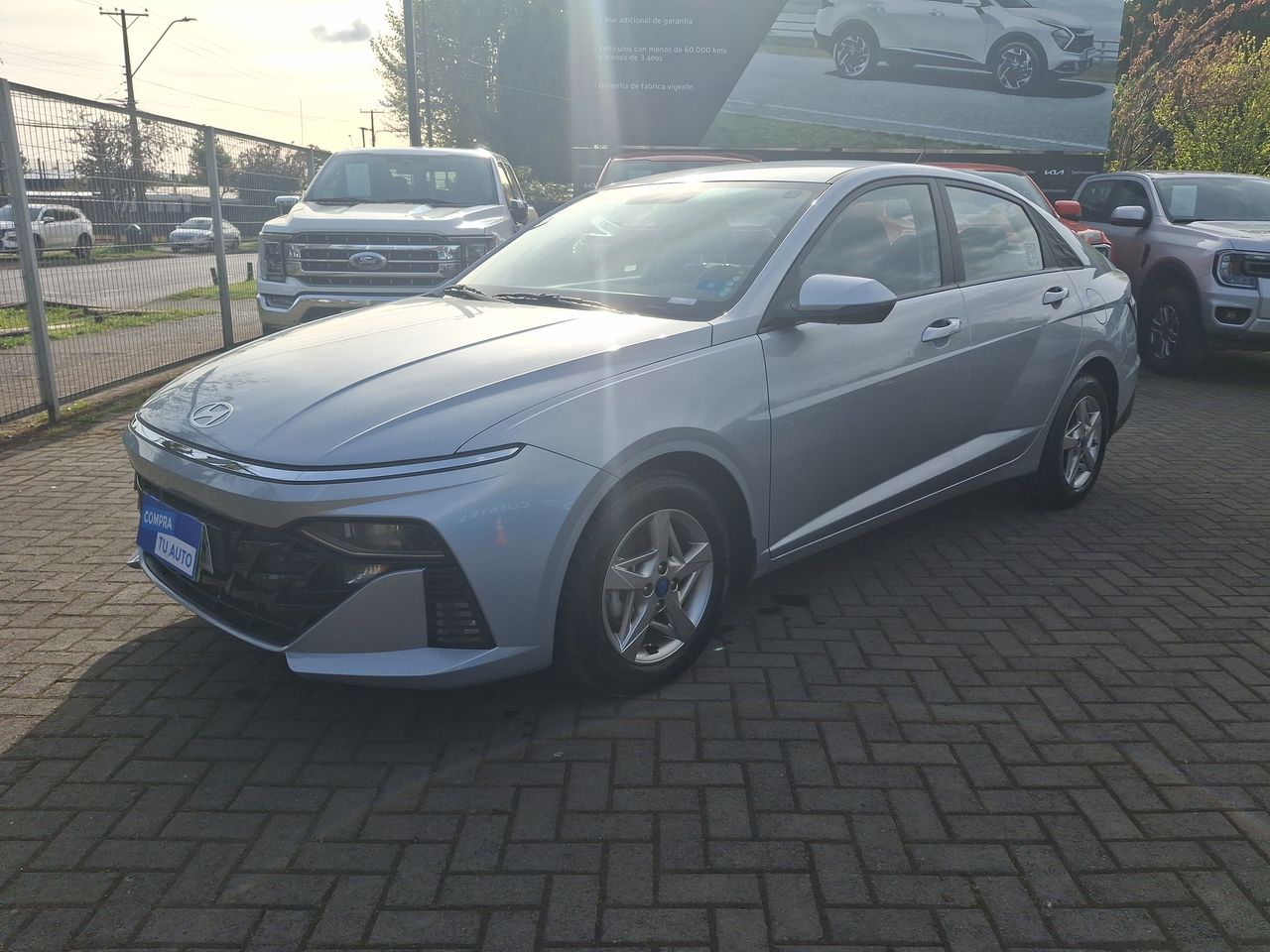 HYUNDAI - 3