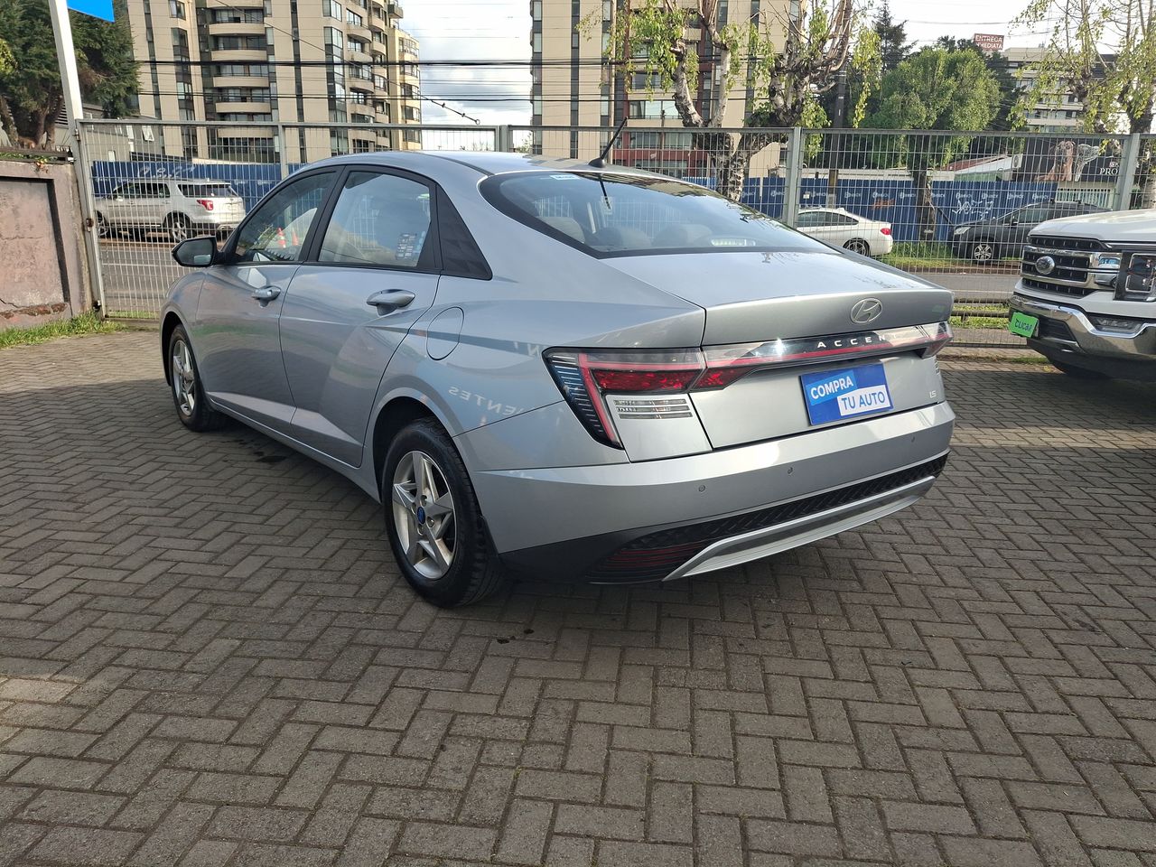 HYUNDAI - 5