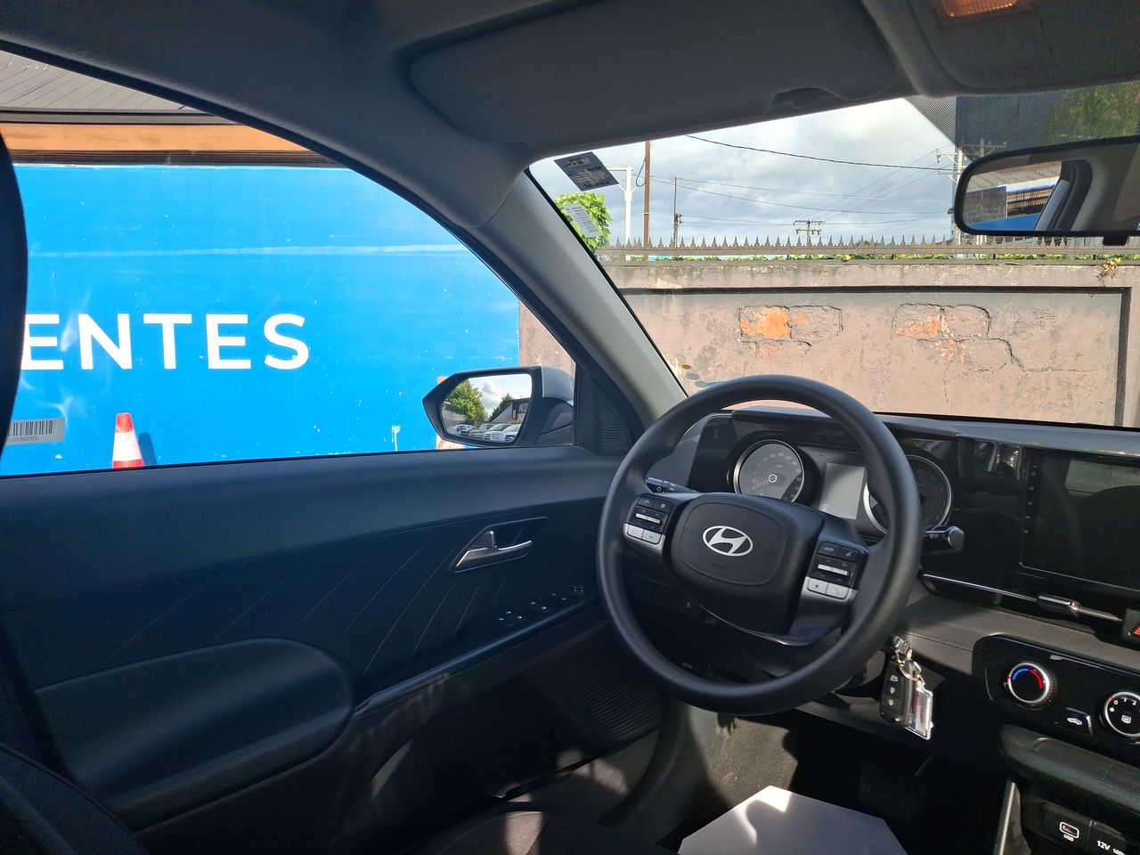 HYUNDAI - 16