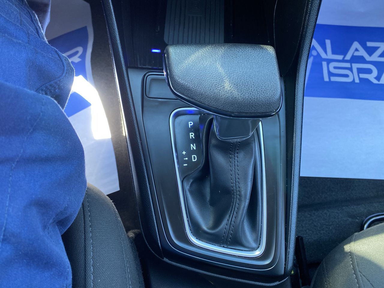 HYUNDAI - 30