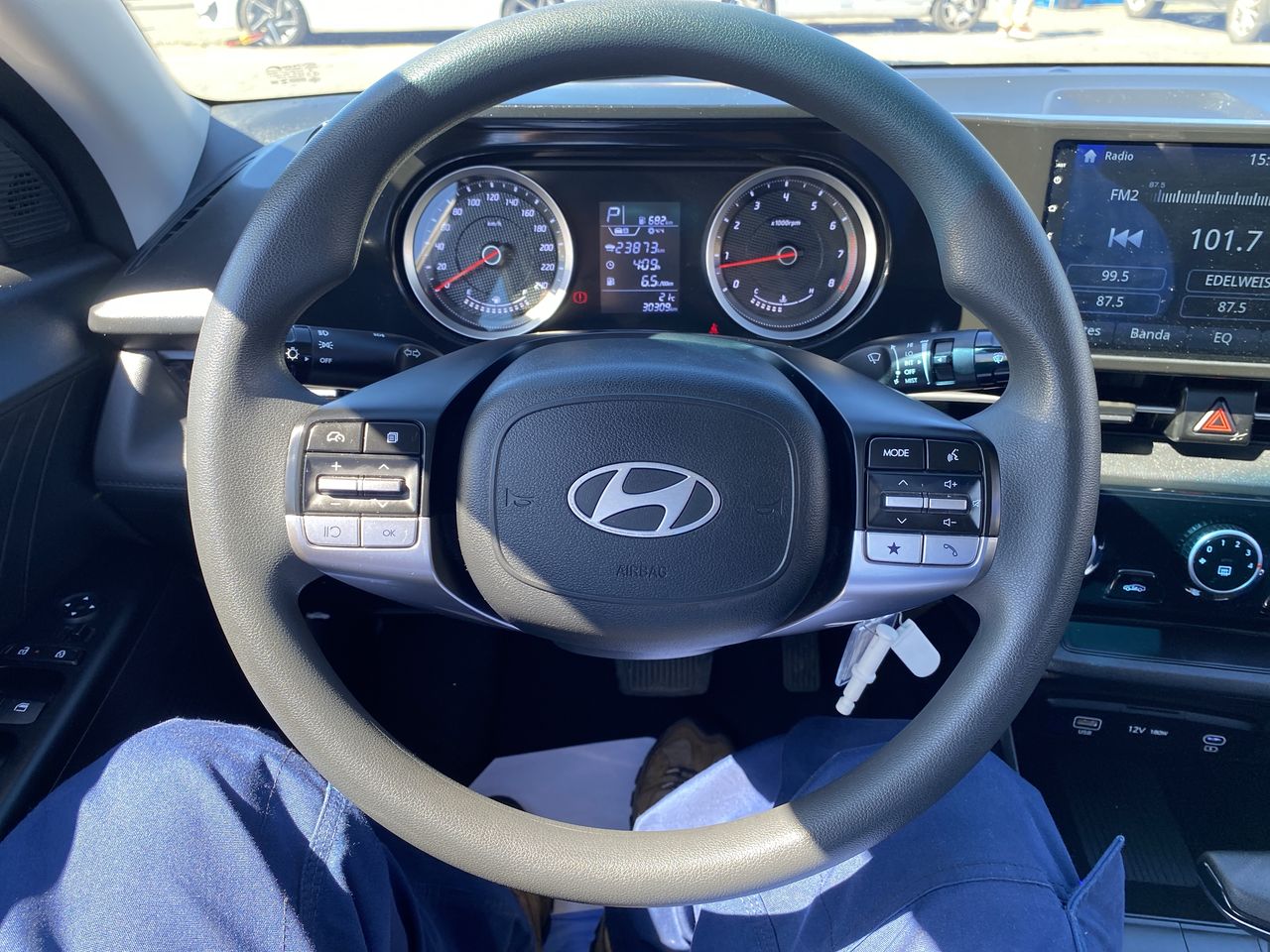 HYUNDAI - 24