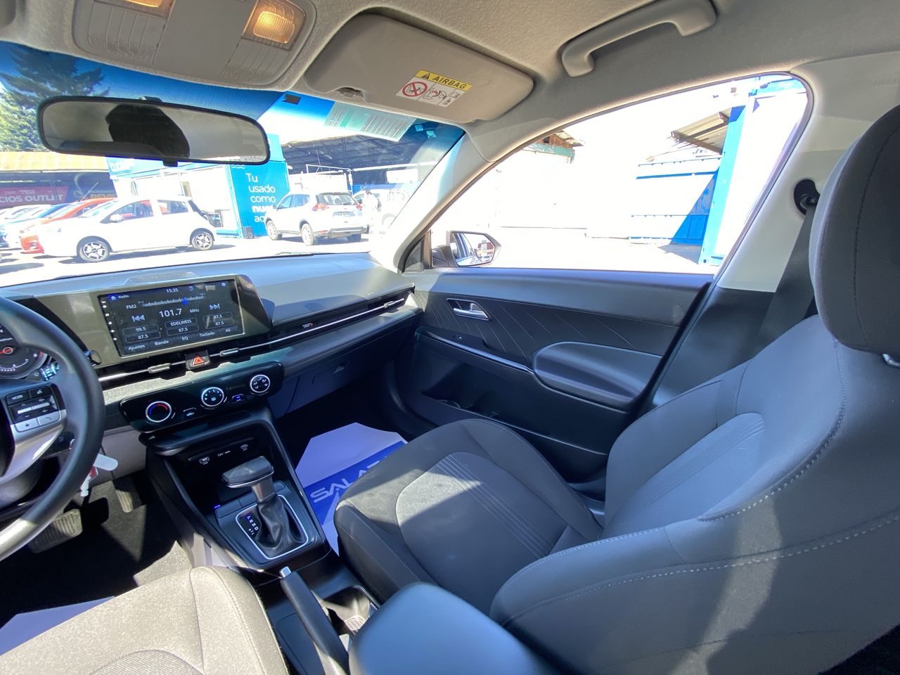 HYUNDAI - 10