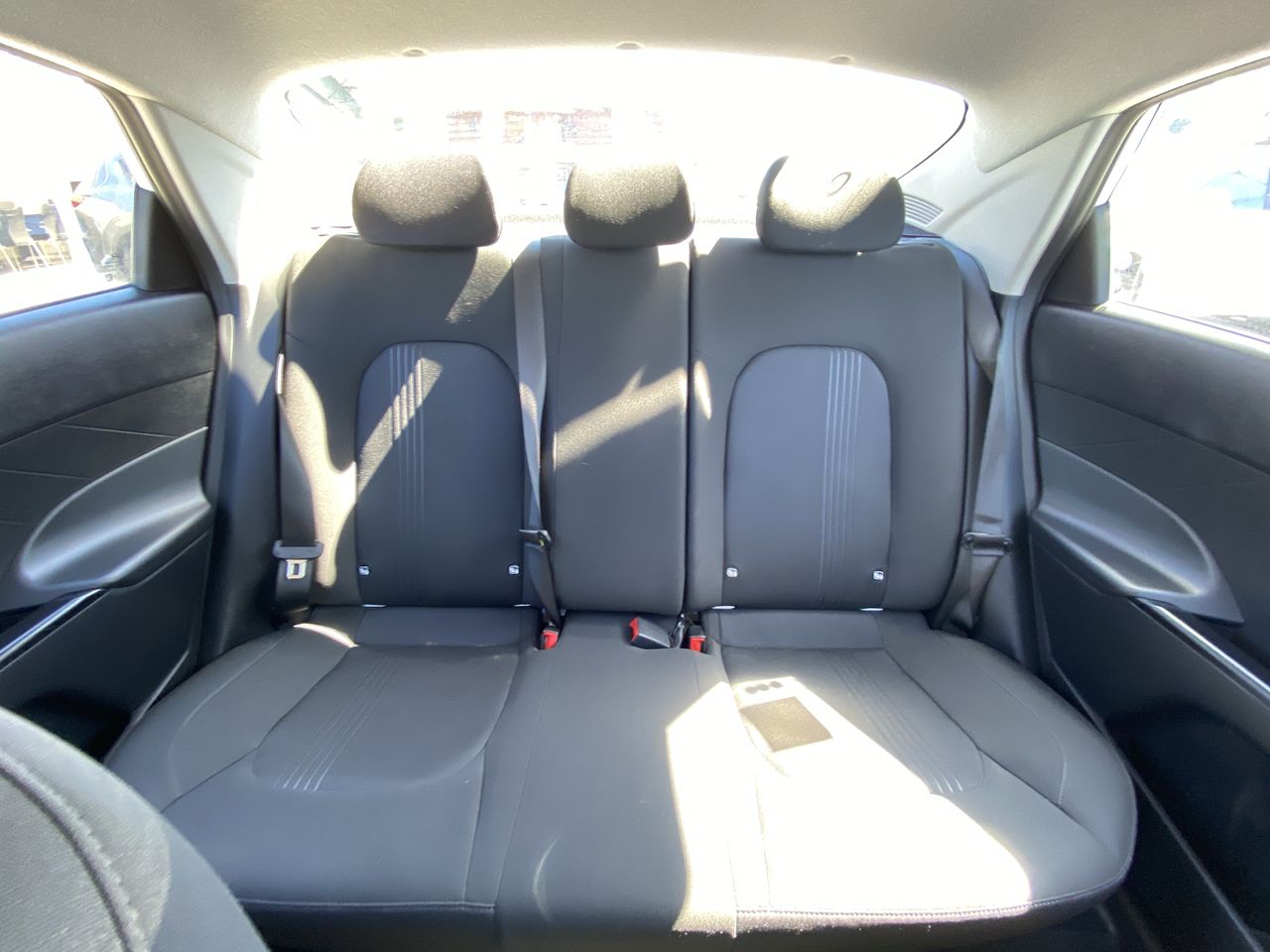 HYUNDAI - 13
