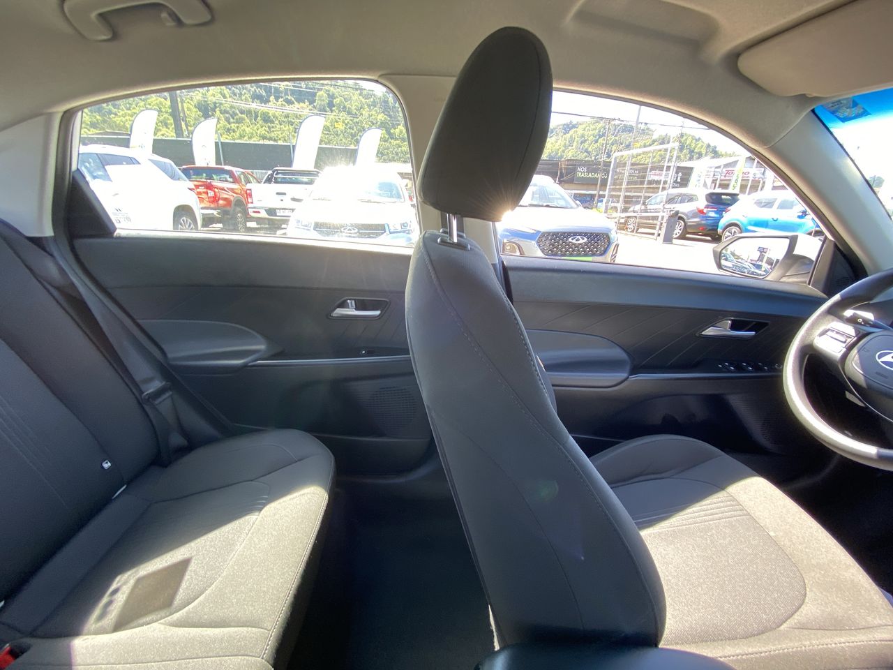 HYUNDAI - 15