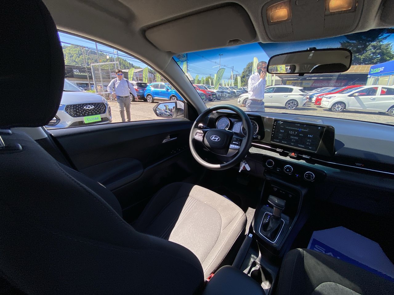 HYUNDAI - 16