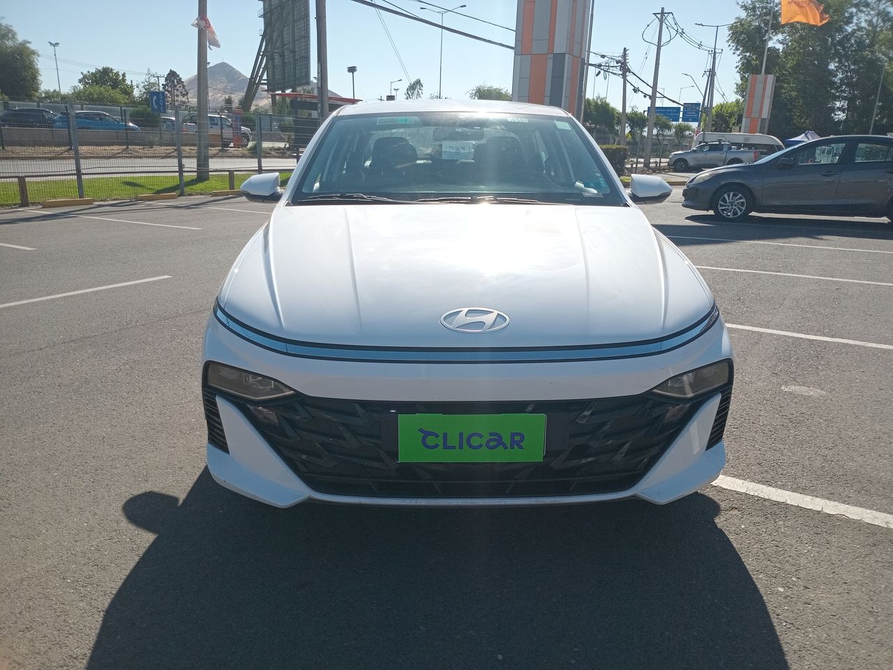HYUNDAI - 2