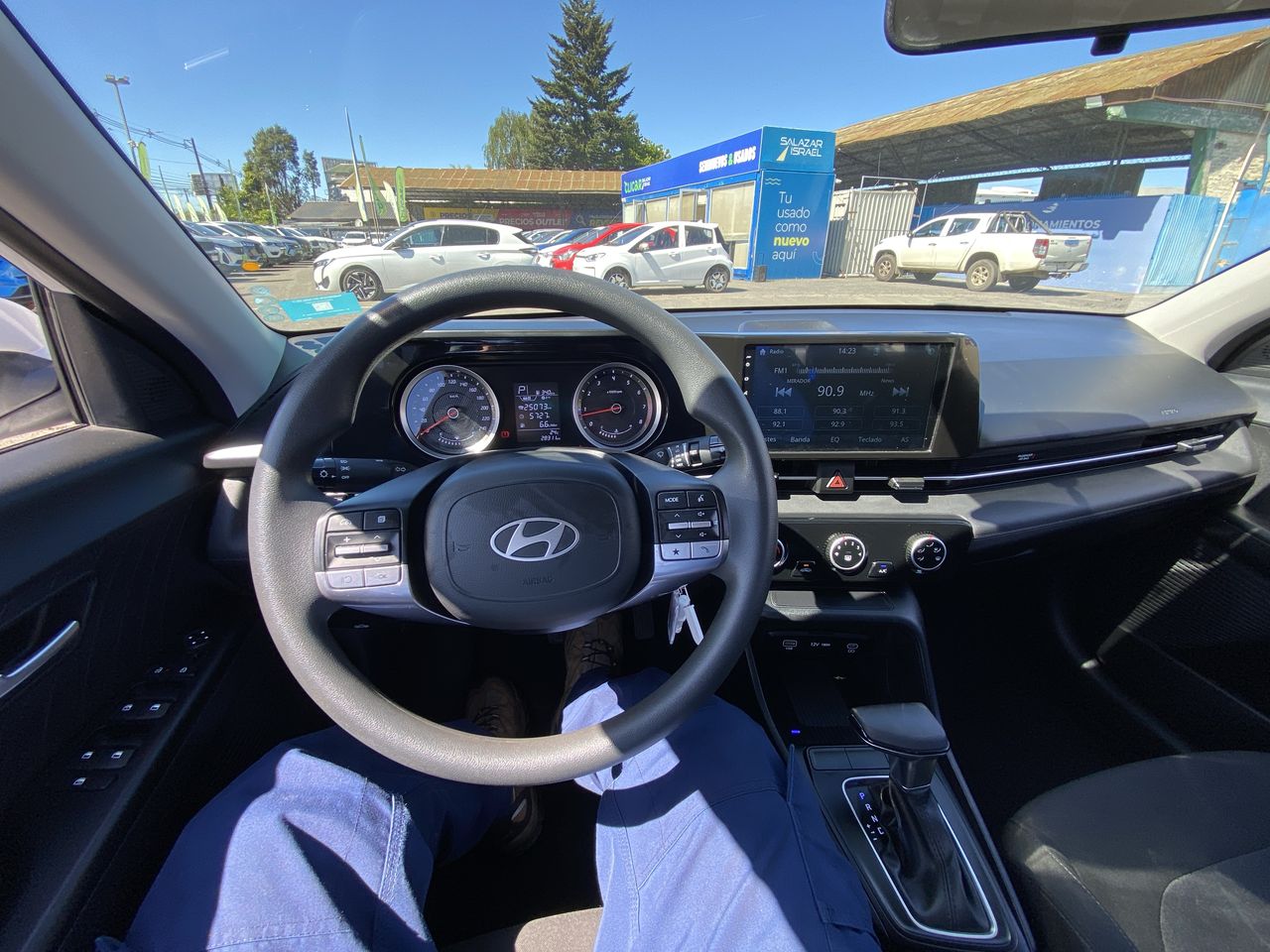 HYUNDAI - 32