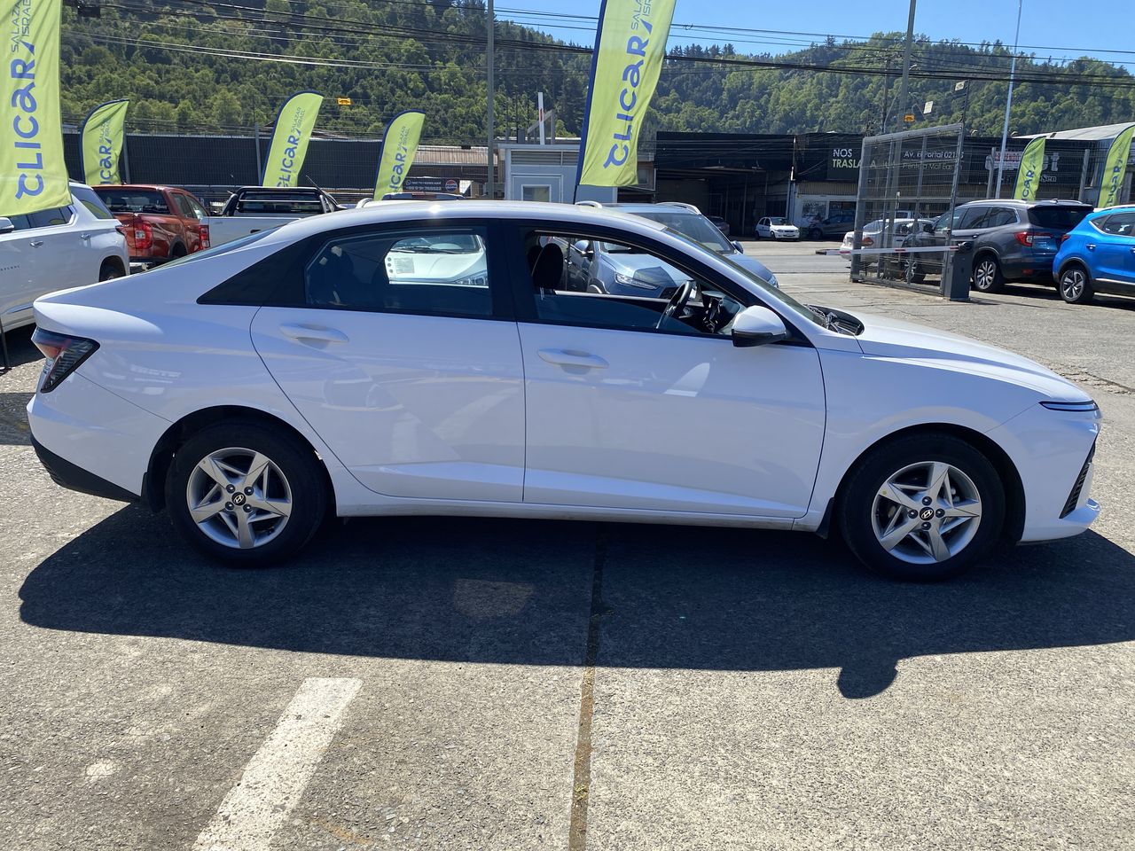 HYUNDAI - 8