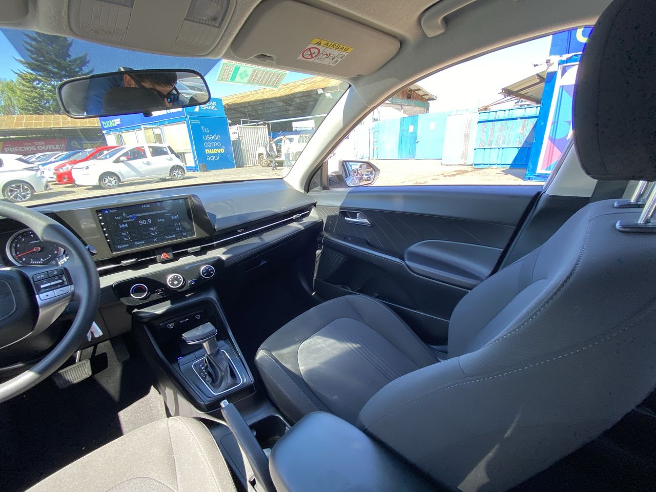 HYUNDAI - 10
