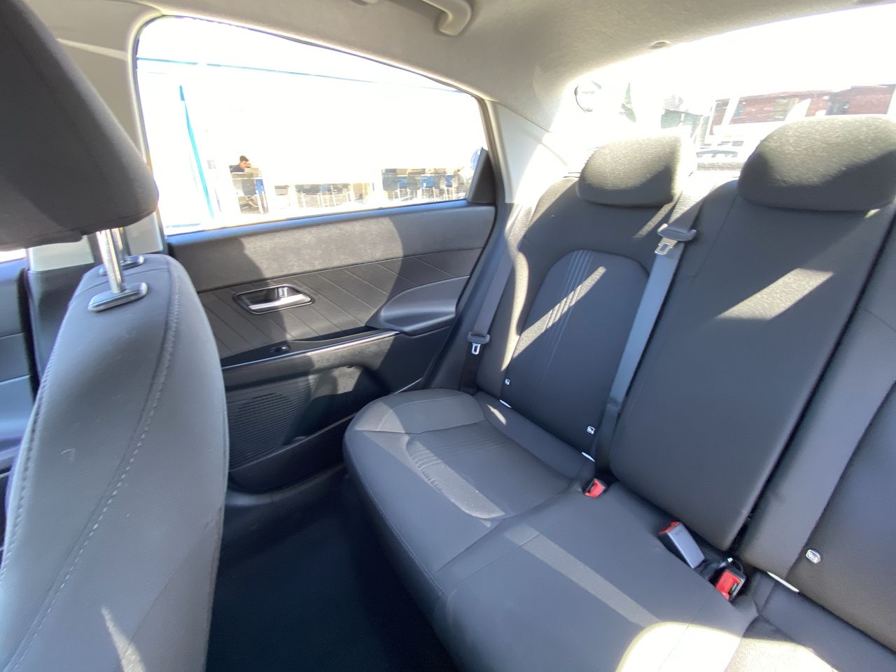 HYUNDAI - 12