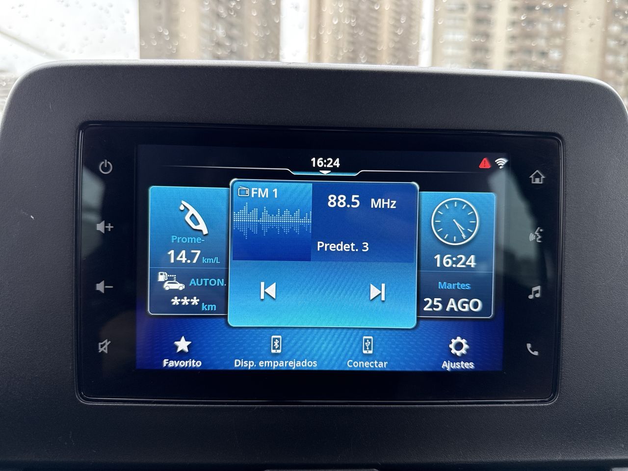 Suzuki Baleno — foto 29 de 35
