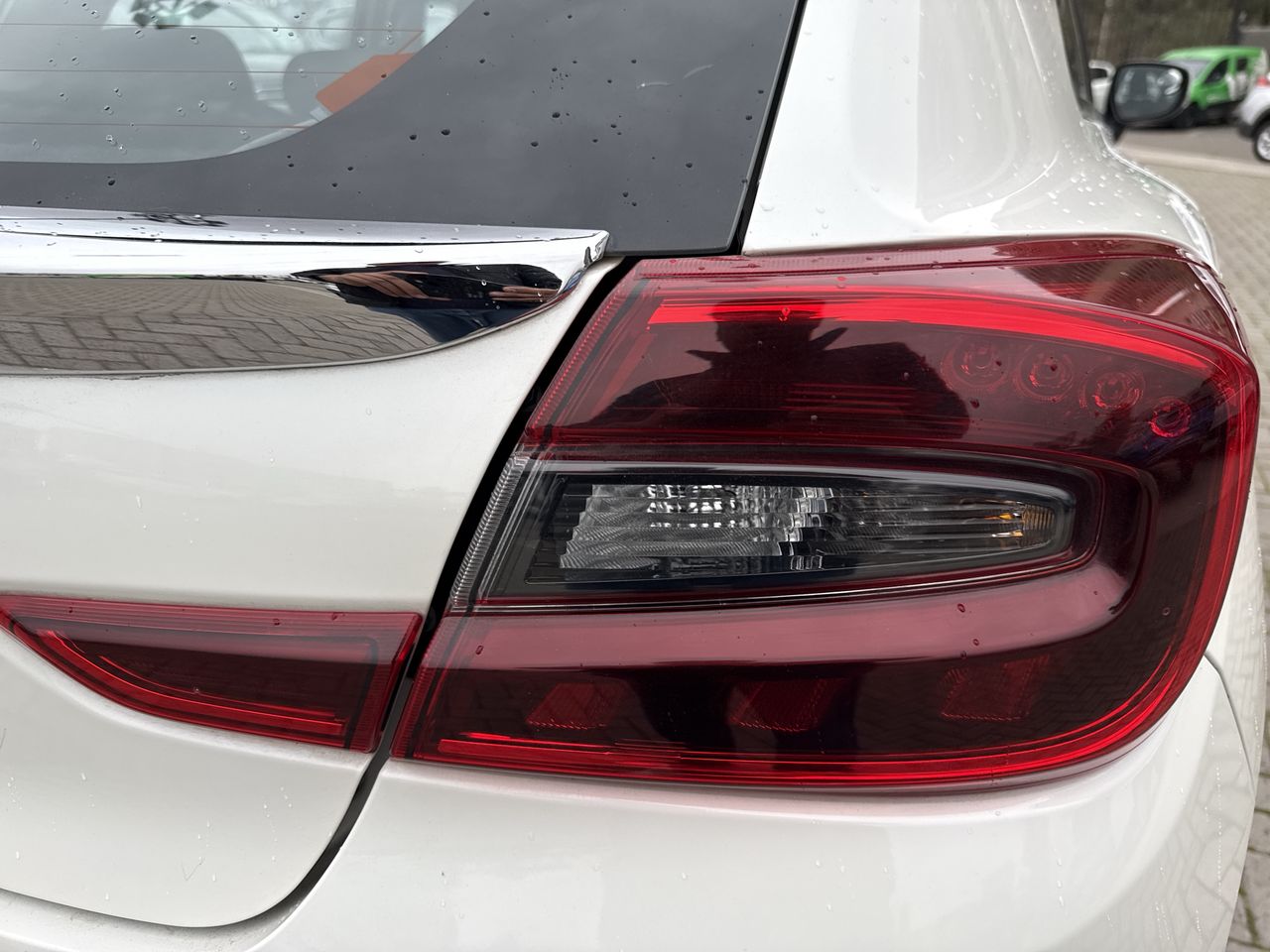 Suzuki Baleno — foto 21 de 35