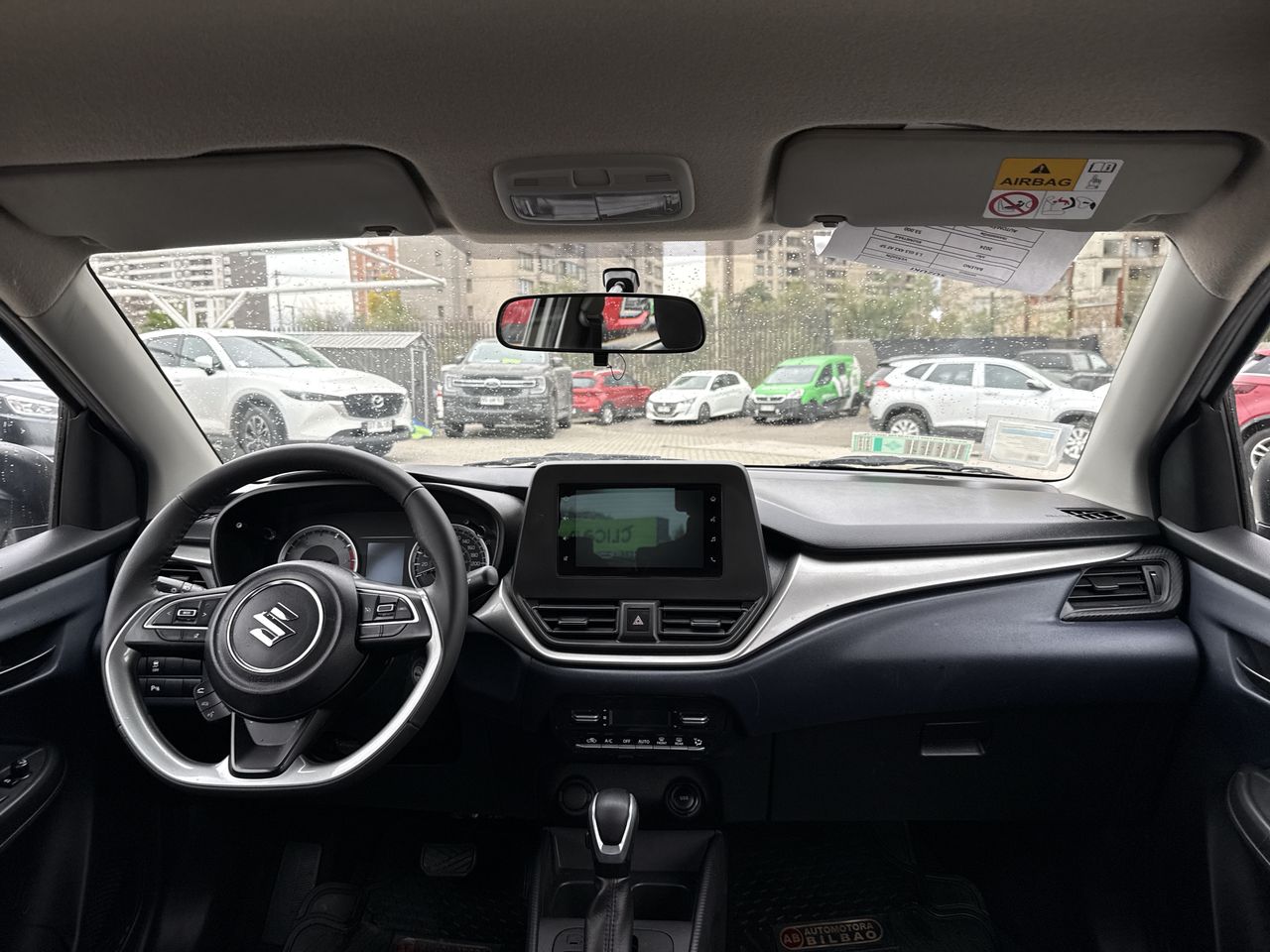 Suzuki Baleno — foto 10 de 35