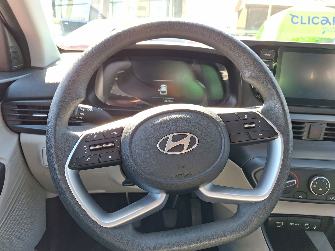 HYUNDAI - 24