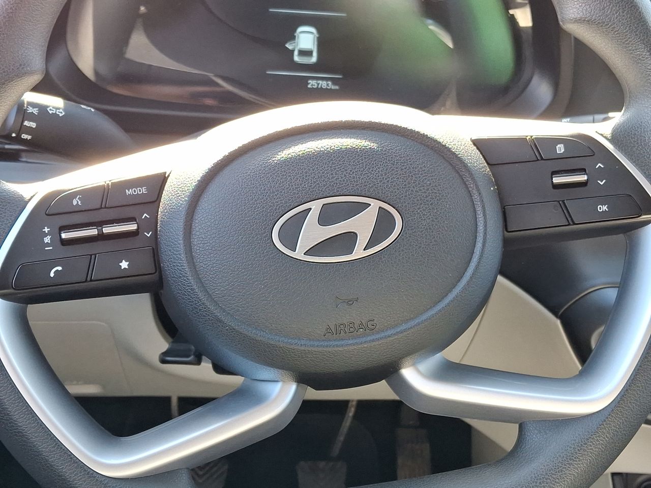 HYUNDAI - 25