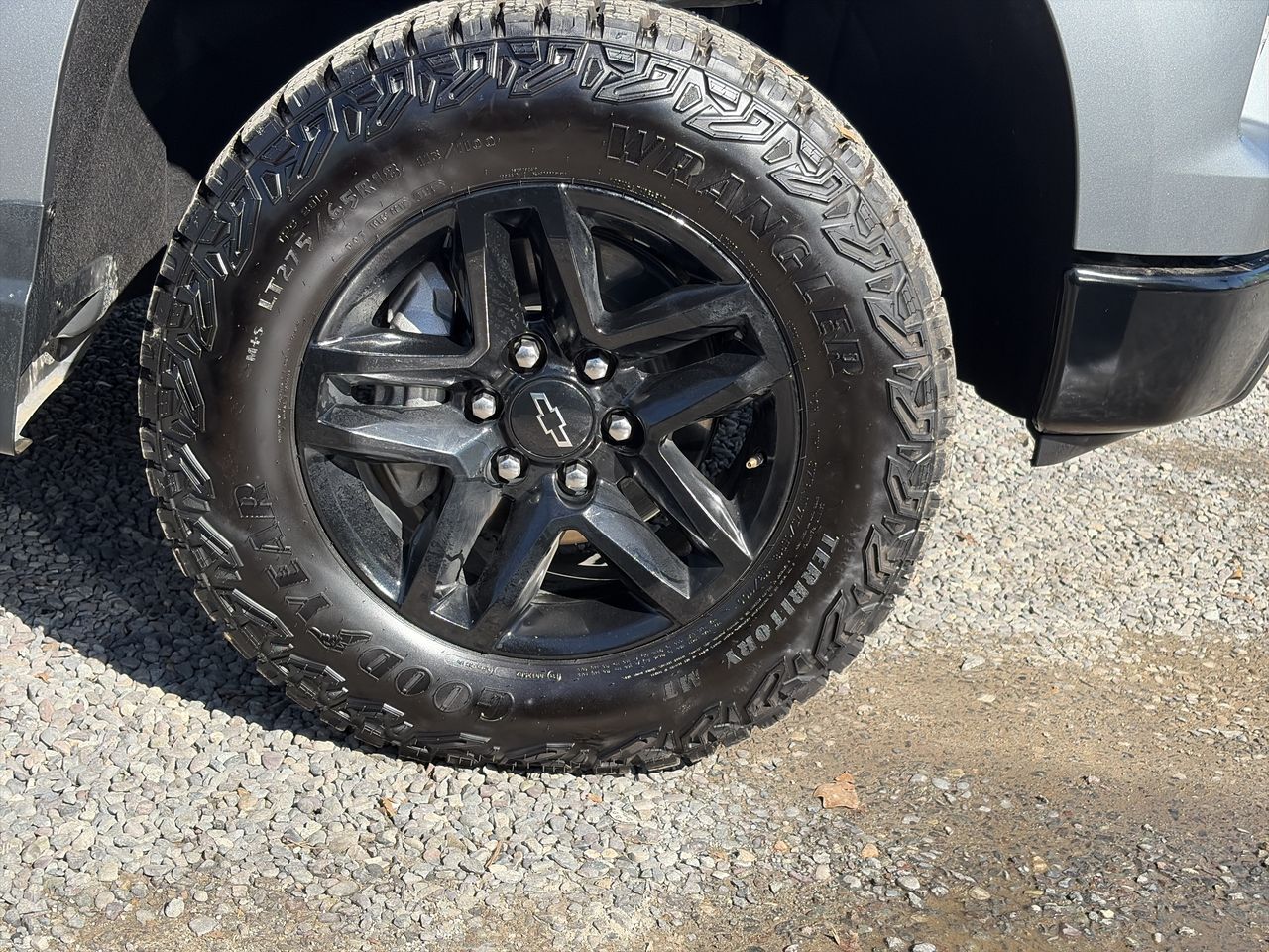 Chevrolet Silverado — foto 10 de 20